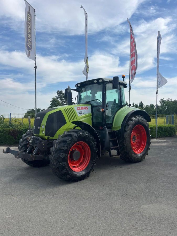 E-FARM: Claas Axion 820 - Tractor - id JVLPGIZ - €40,000 - Year of construction: 2011 - Engine hours: 6,840,Engine power (HP): 232,France