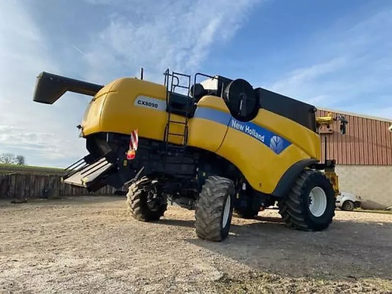 E-FARM: New Holland CX 8090 - Combină de recoltat - id 97KJZJ1