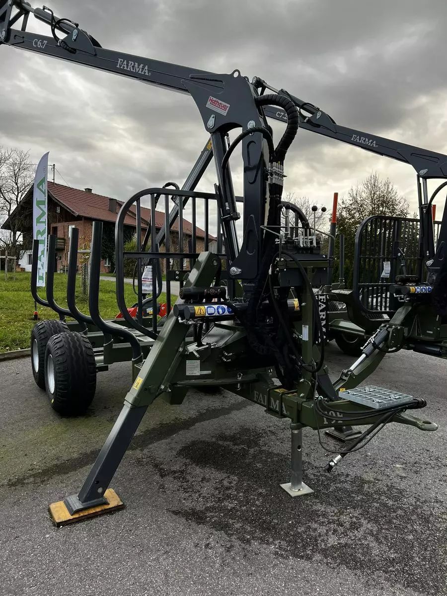 Farma t9f mit c 6,7m g3 kran Przyczepa leśna 20 000 €