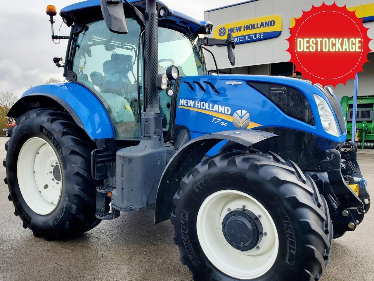 E-FARM: New Holland T7.190 - Tracteur - id LXZDRXR - 89 000 € - Année: 2021 - Lecture du nombre d'heure: 3 057,Puissance du moteur (chevaux): 210,France