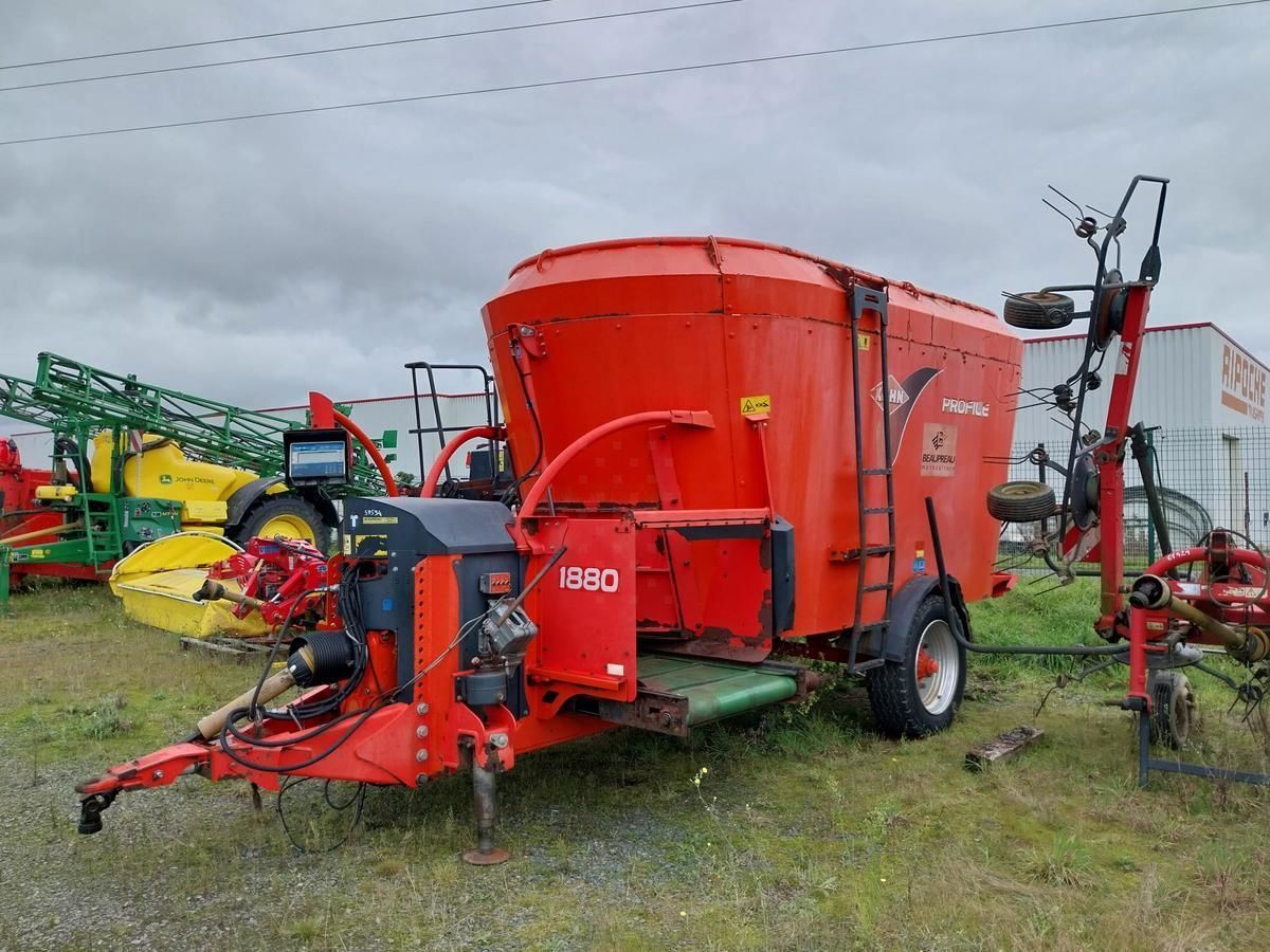 E-FARM: Kuhn profile 1880 - Mélangeurs d'alimentation - id YWBZUPB - 6 500 € - Année: 2011 - France