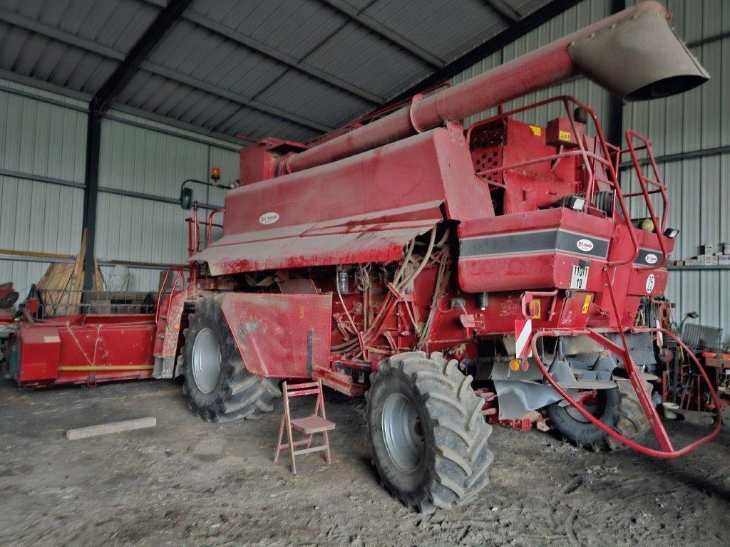 E-FARM: Case IH 2388 - Moissoneuse-batteuse - id LEXP74E - 45 000 € - Année: 2003 - Lecture du nombre d'heure: 2 670,France