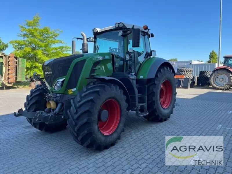 E-FARM: Fendt 828 Vario - Tractor - id YJEMJUF - €124,900 - Year of construction: 2020 - Engine hours: 5,436,Engine power (HP): 287,Germany