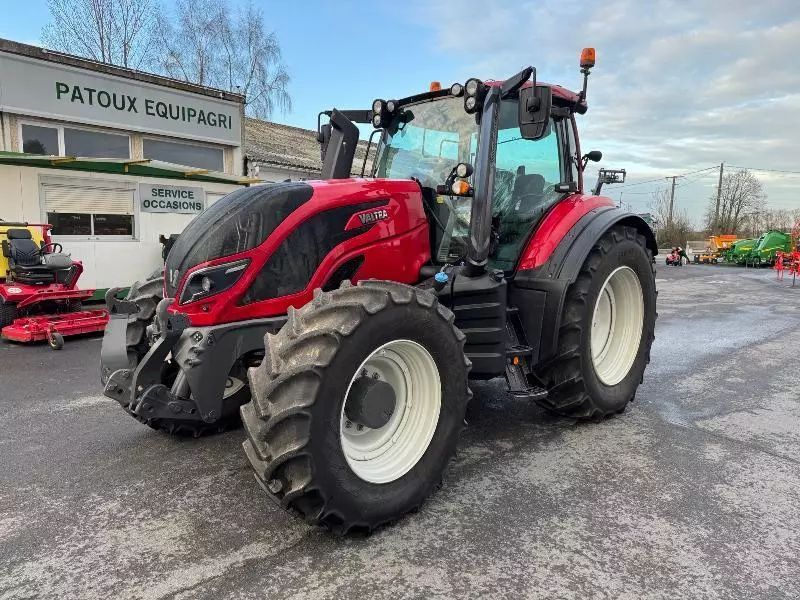 Valtra T214 Direct Tractor €99,000
