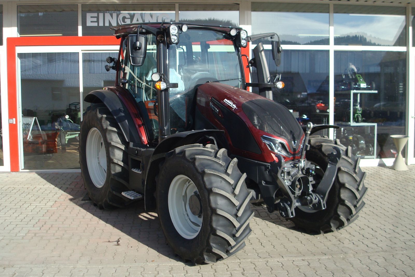 Valtra G 115 Τρακτέρ 84.167 €