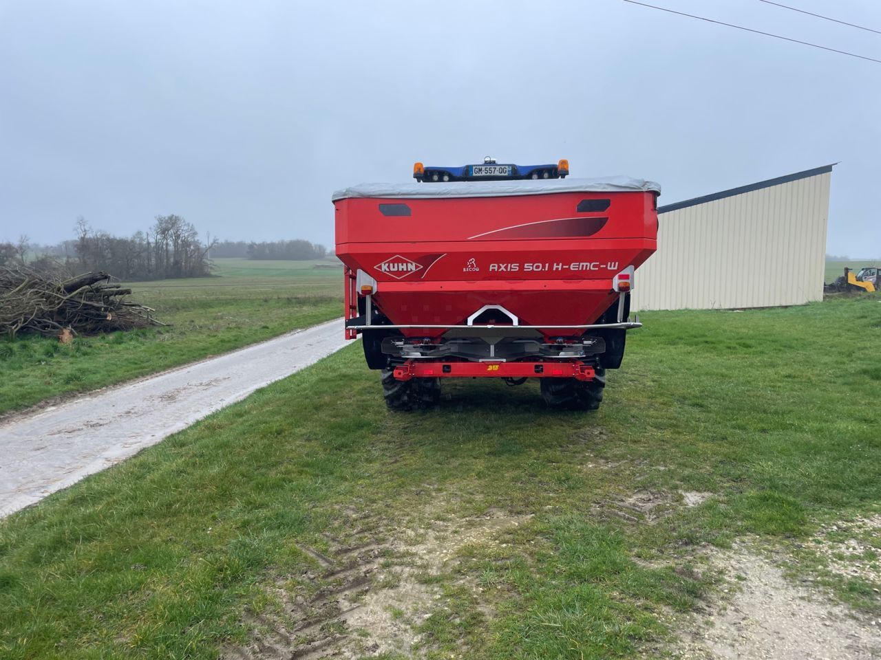 Kuhn axis 50.1 h emc w Fertiliser spreader €6,500