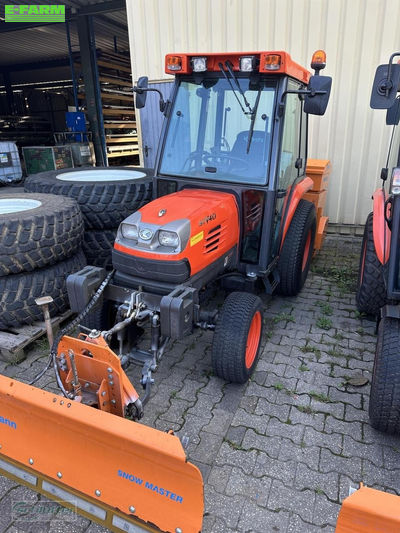 E-FARM: Kubota STV40 - Tractor - id PQTUHLA - €23,800 - Year of construction: 2011 - Engine hours: 360,Engine power (HP): 39,Germany