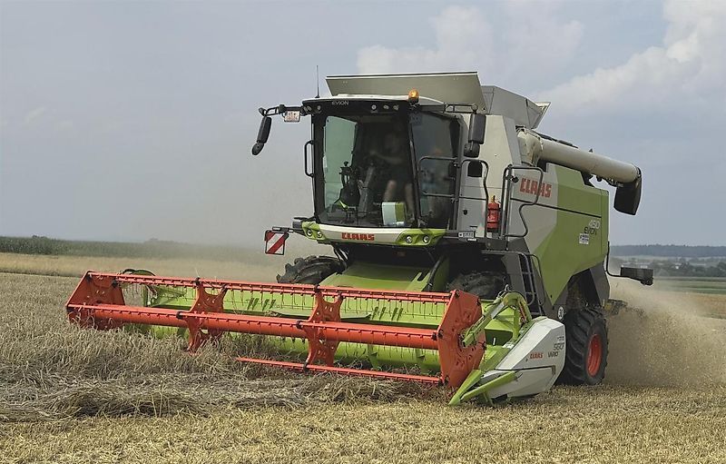 E-FARM: Claas EVION 450 Classic - Moissoneuse-batteuse - id PETZRG3 - 199 876 € - Année: 2024 - Lecture du nombre d'heure: 51,Puissance du moteur (chevaux): 258,Allemagne