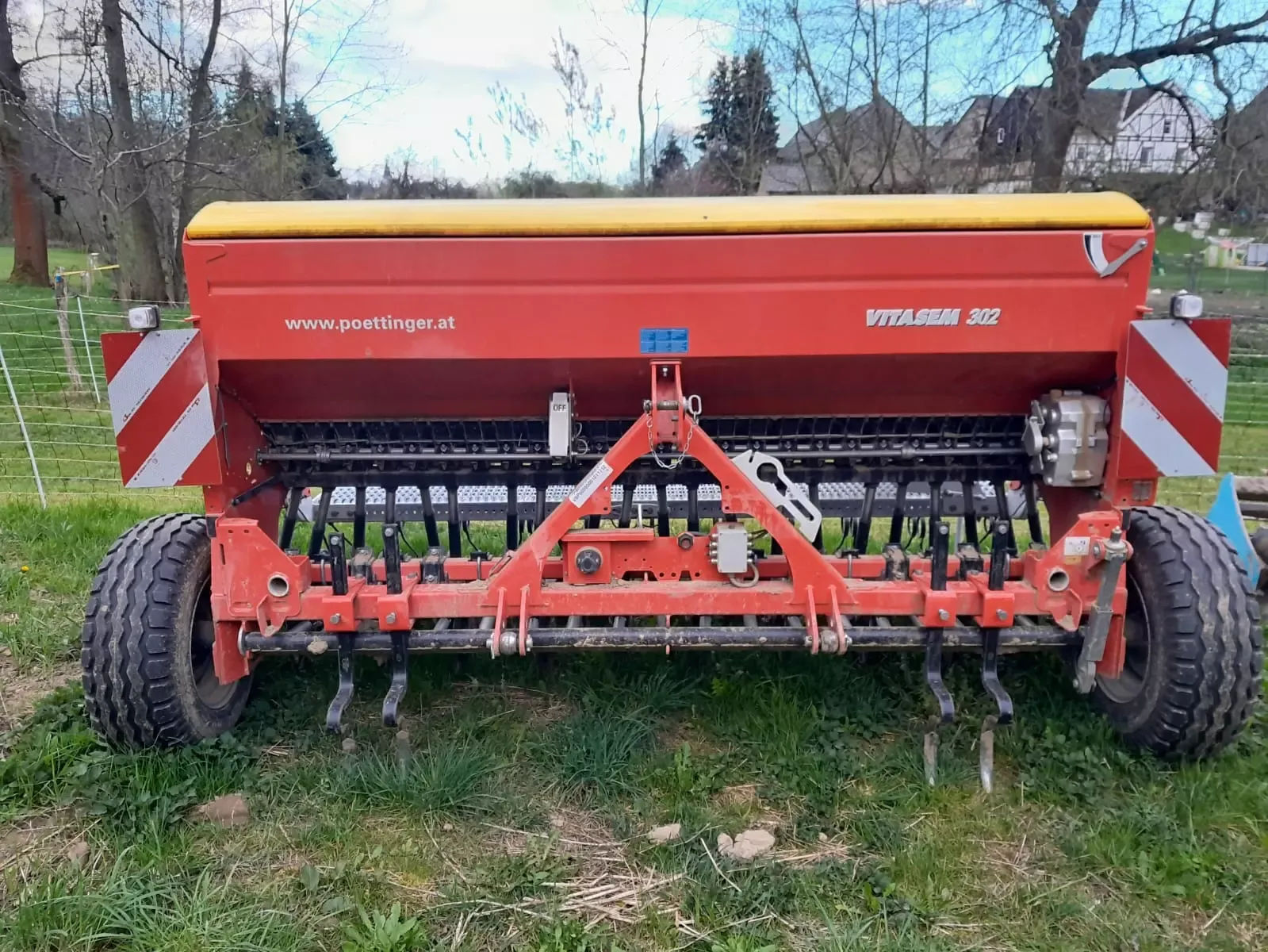 E-FARM: pöttinger vitasem 302 - Vetőgép kombináció - id LZ8IUSW - 15 255 EUR - Gyártási év: 2022 - Németország