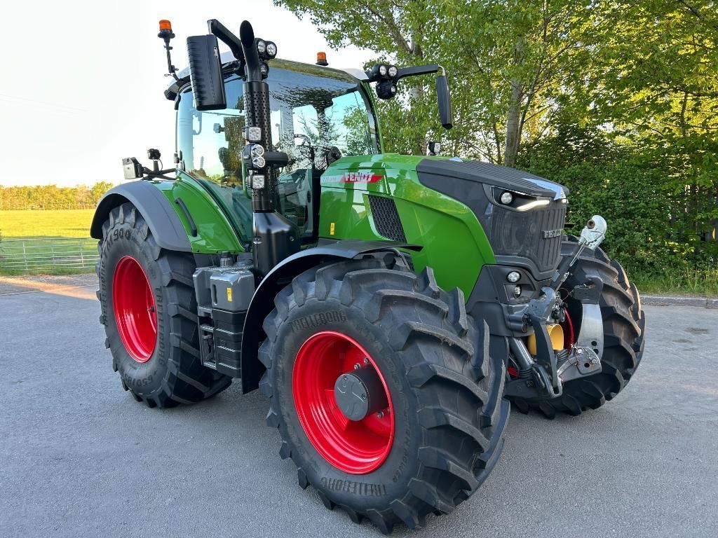 Fendt 728 Vario Tractor €261,850