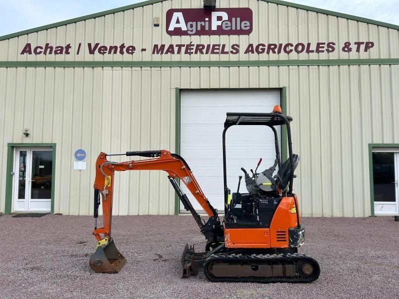 Hitachi zx19 Mini excavadora  17.000 €