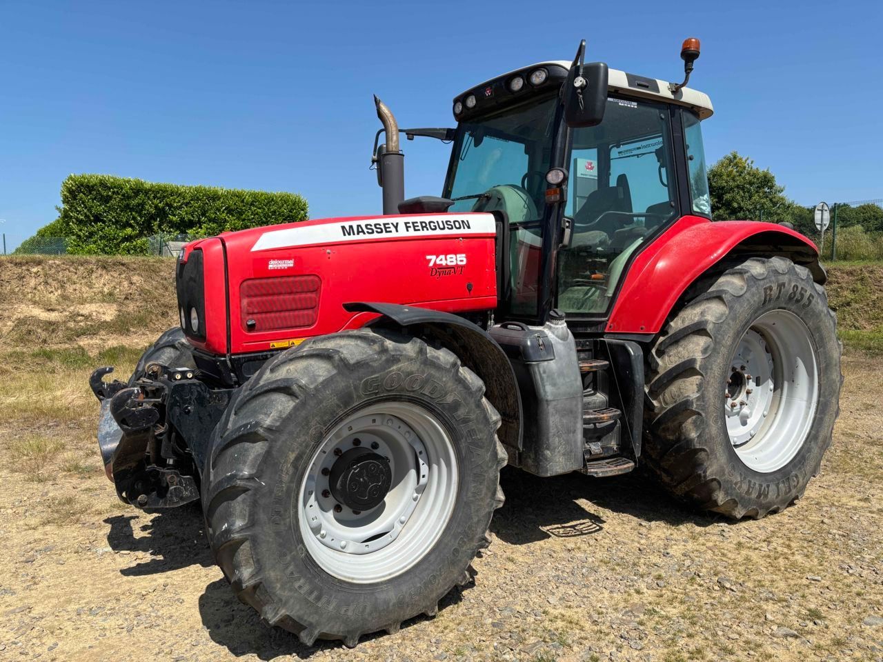 E-FARM: Massey Ferguson 7485 - Traktor - id UBDPUBC - 28 500 € - Rok produkcji: 2004 - Motogodziny: 7700,Francja