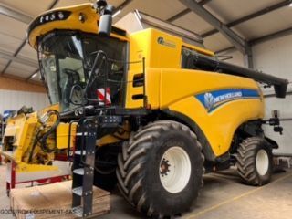 E-FARM: New Holland cx 7.90 - Moissoneuse-batteuse - id ATMLJPA - Année: 2021 - Lecture du nombre d'heure: 550,France