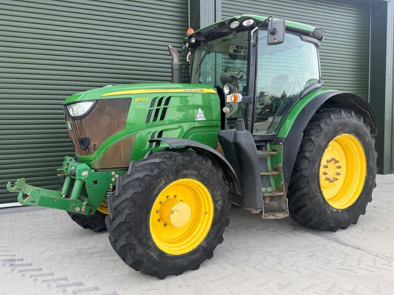 E-FARM: John Deere 6170 R - Τρακτέρ - id JNIHGGM - 45.533 € - Χρονία: 2013 - Μετρητής ωρών: 7.513,Ισχύς κινητήρα: 170,Ηνωμένο Βασίλειο