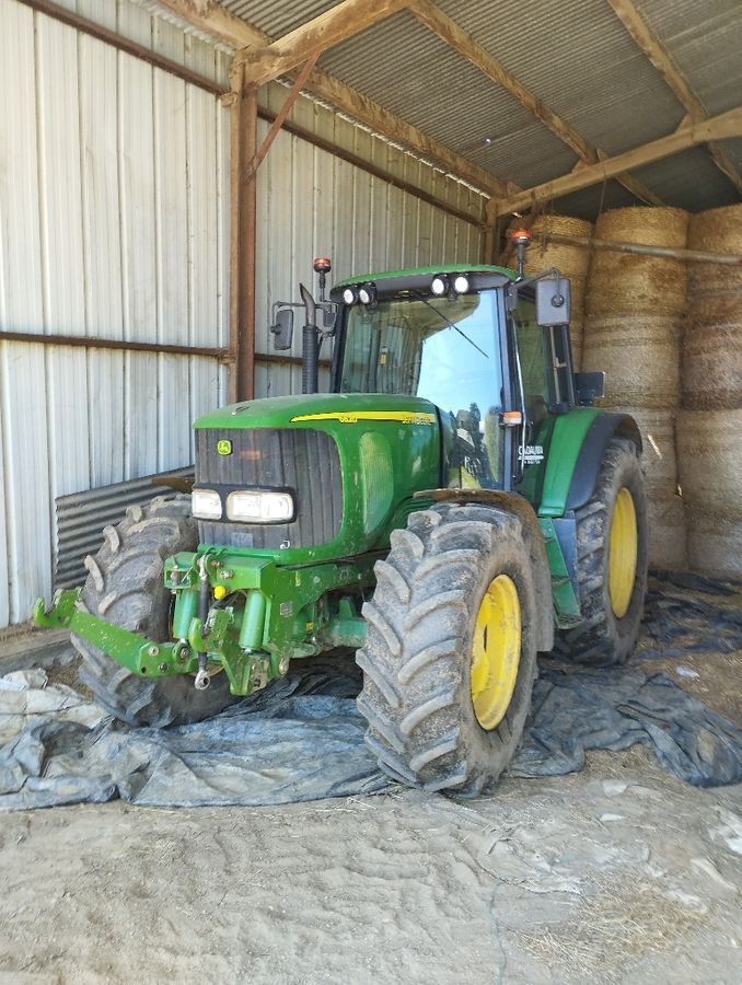 E-FARM: John Deere 6620 Premium - Tractor - id A9H5EGI - Año: 2003 - Horas: 6350,Potencia del motor: 125,Francia