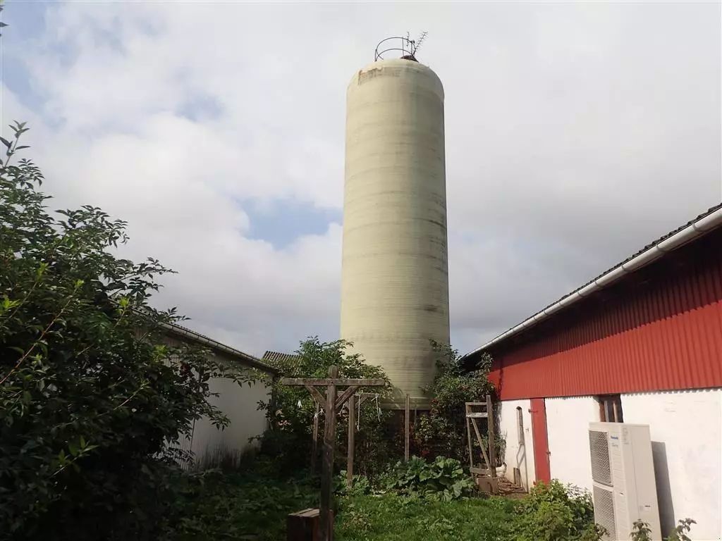 E-FARM: sonstige 100 m3 - Trasformazione e stoccaggio cereali - id 8TFTX44 - 7.374 € - Danimarca