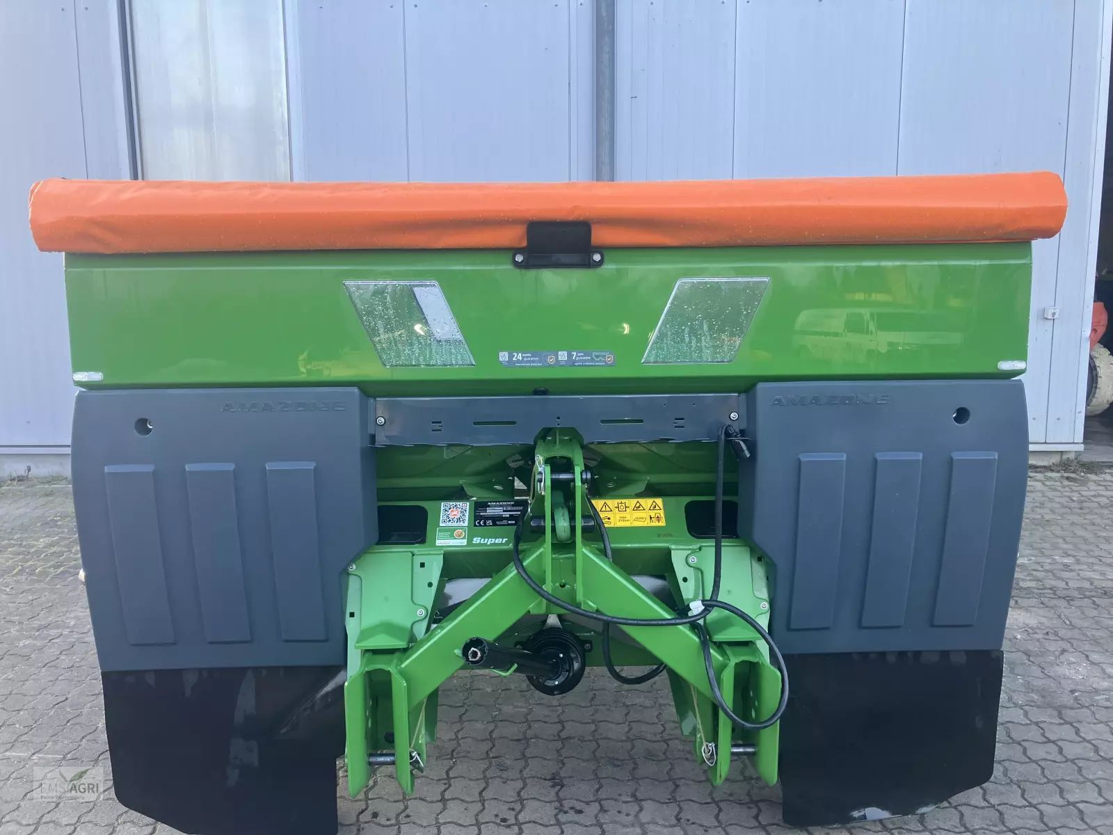 Amazone za-v prof.tro. s2000 Fertiliser spreader €14,500