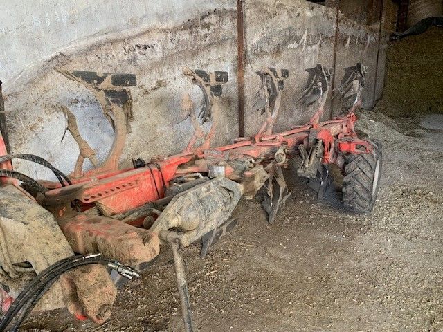 E-FARM: GREGOIRE BESSON rwy8 - Plough - id J1CZGSC - €19,000 - Year of construction: 2019 - France