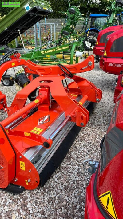 E-FARM: Kuhn bpr 280 pro - Taille-haie - id JZNWFYN - 10 700 € - Année: 2022 - Allemagne