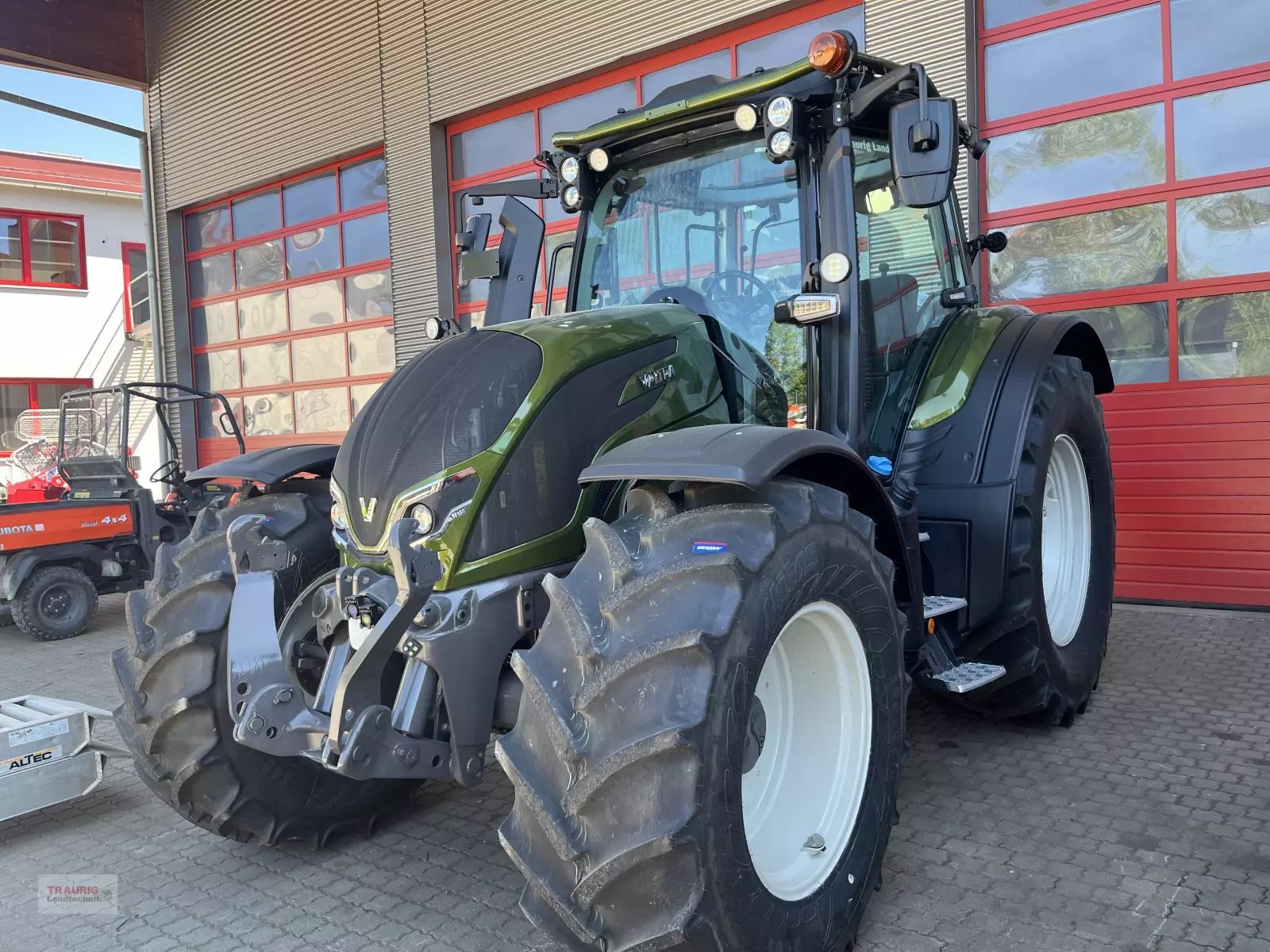 E-FARM: Valtra N155 - Tractor - id 7R85QQM - Año: 2025 - Horas: 1,Potencia del motor: 155,Alemania