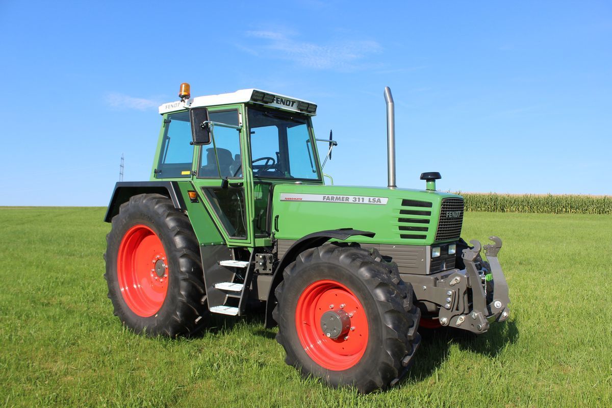 E-FARM: Fendt Farmer 311 - Tracteur - id 6ZCBV8L - 61 858 € - Année: 1991 - Lecture du nombre d'heure: 6 800,Puissance du moteur (chevaux): 115,Autriche