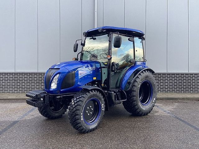 New Holland Boomer 55 Traktor
