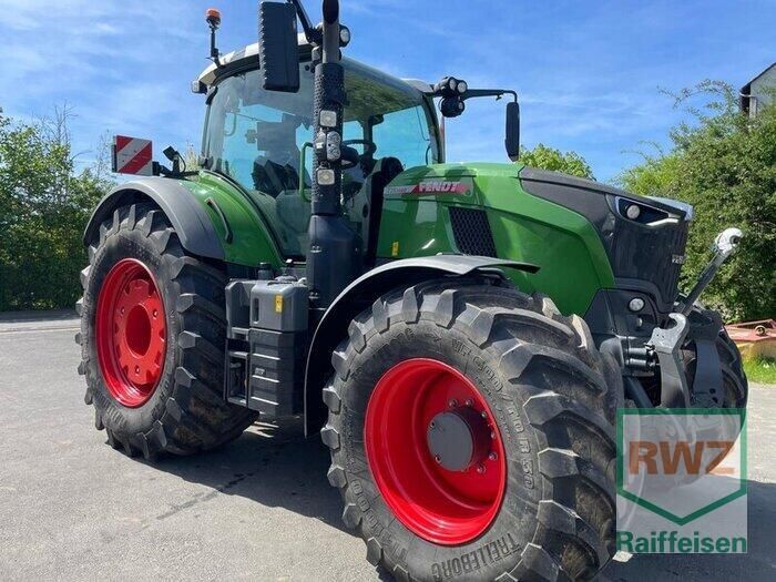 Fendt 728 Vario Traktor 216 500 EUR