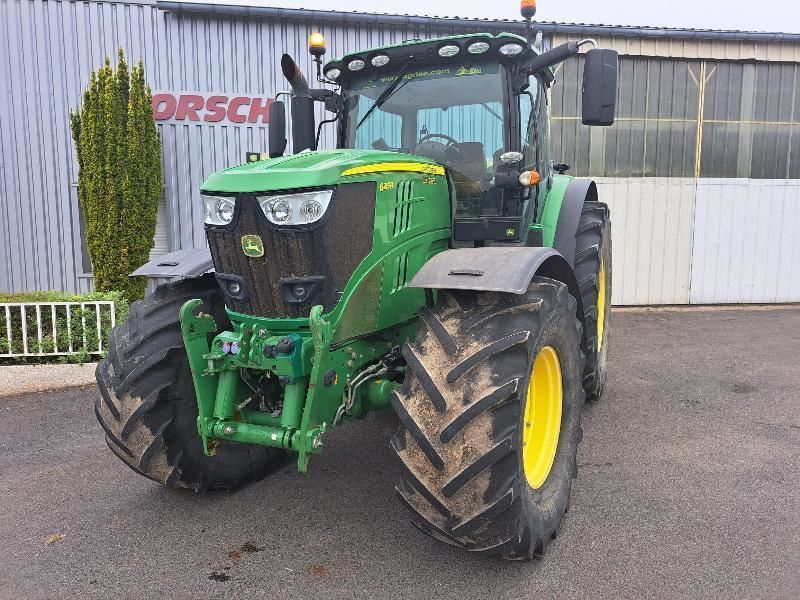 E-FARM: John Deere 6215 R - Tractor - id ZS7BD7C - €75,000 - Year of construction: 2016 - Engine hours: 5,480,Engine power (HP): 215,France