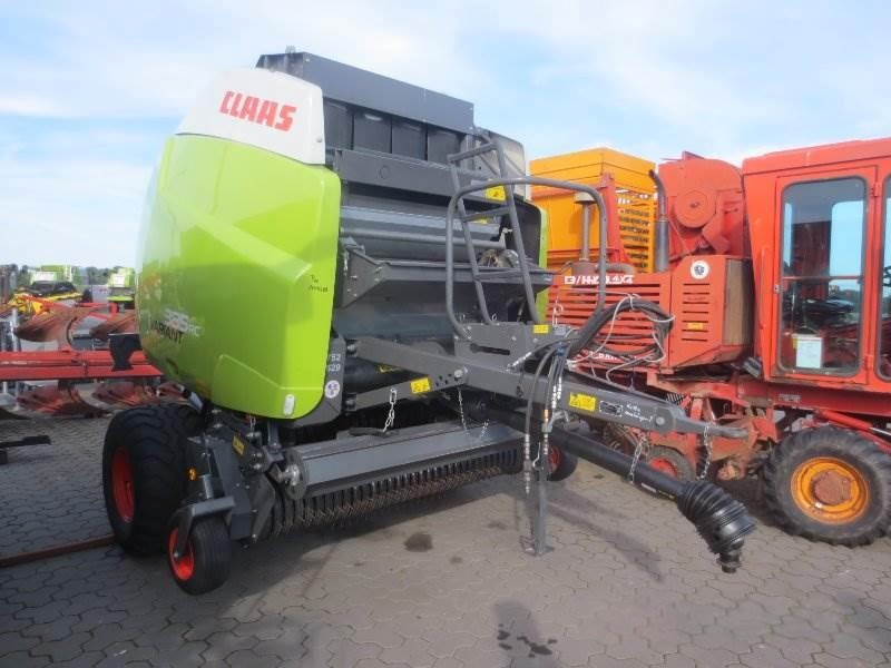 Claas Variant 385 RC Pro baler €22,900