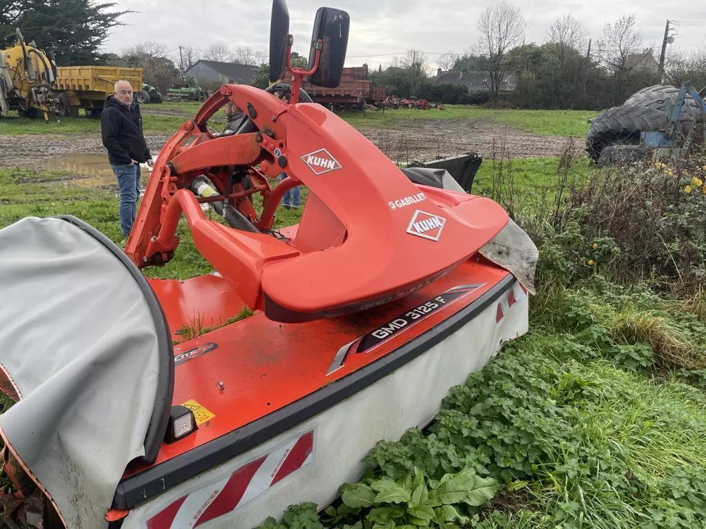 Kuhn GMD 3125 F-FF Mower €10,500