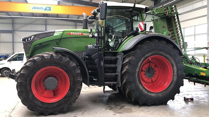 E-FARM: Fendt 1050 Vario ProfiPlus - Tracteur - id KBLVFX5 - 205 000 € - Année: 2020 - Lecture du nombre d'heure: 5 854,Puissance du moteur (chevaux): 521,Allemagne