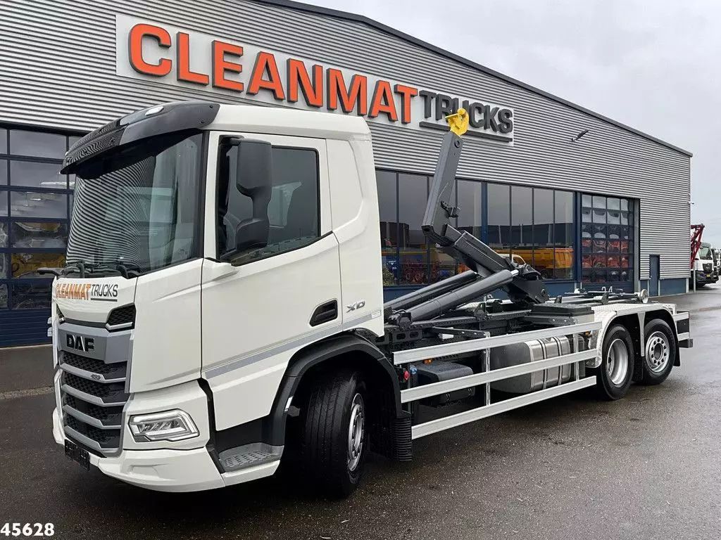 DAF fan xd 450 euro 6 hyvalift 26 ton haakarmsysteem Trailer