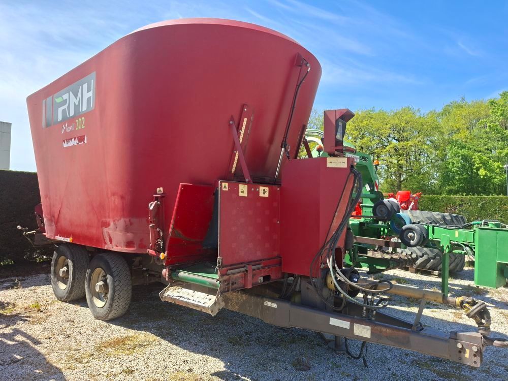 RMH mixell 302 Mixer feeder €14,000