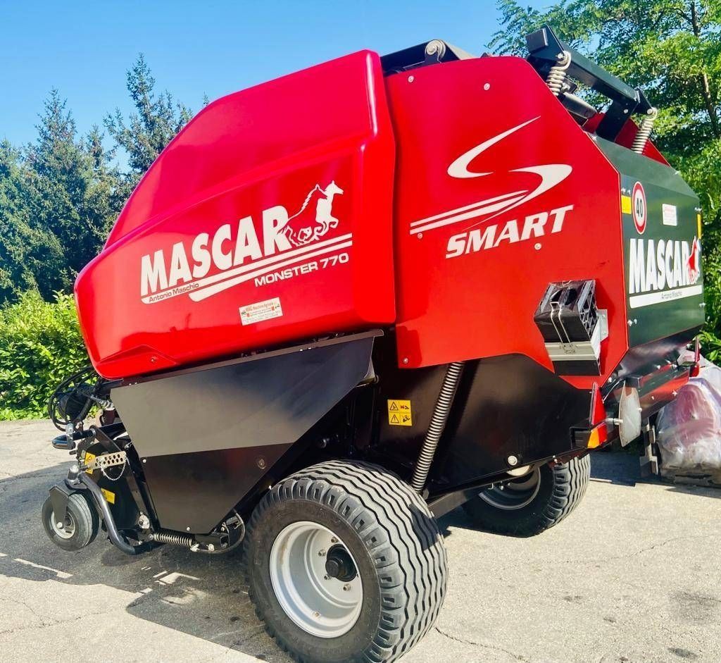 Mascar monster 770 smart r Пресс-подборщик 26 000 €