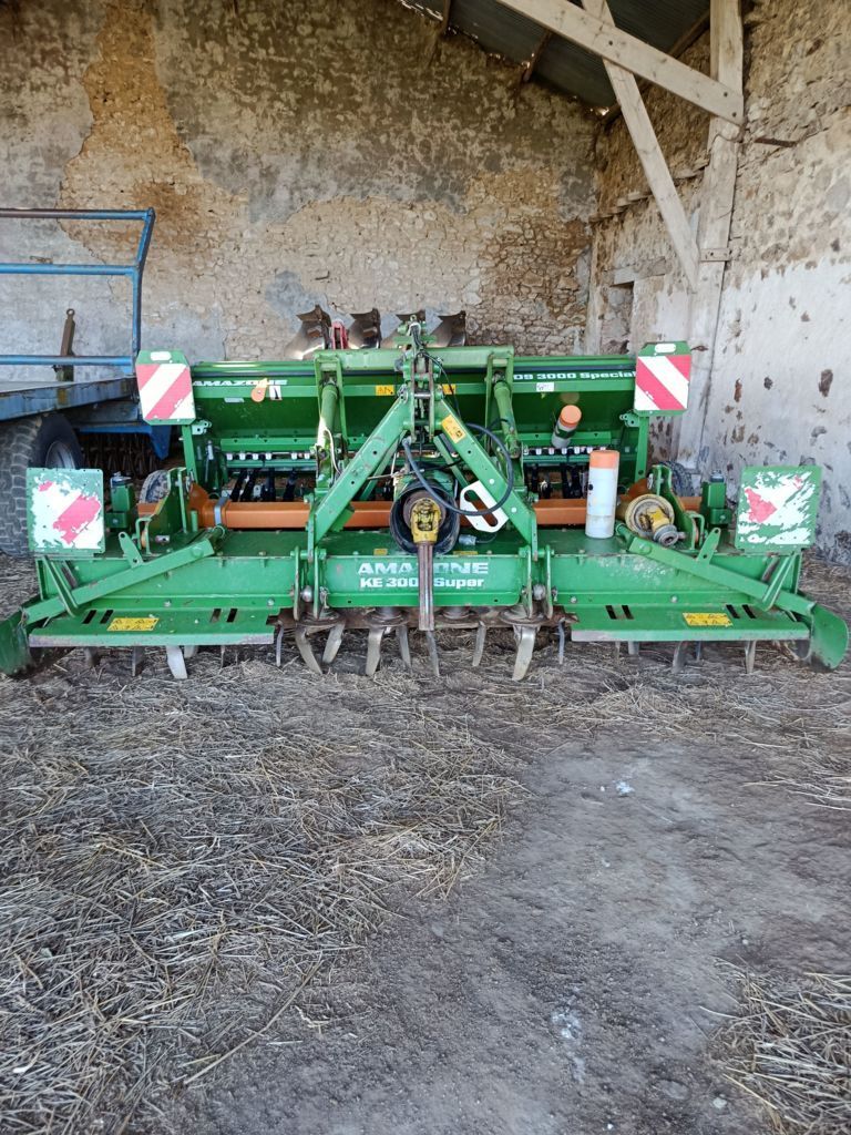 Amazone D9-3000 SPECIAL Drilling machine combination €13,000