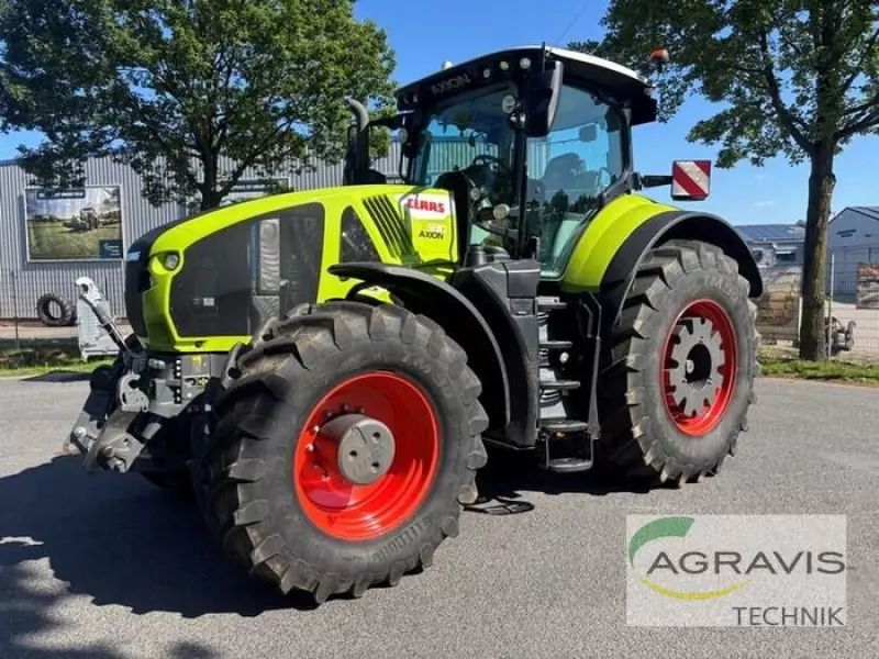Claas Axion 930 CMATIC Tractor €189,900