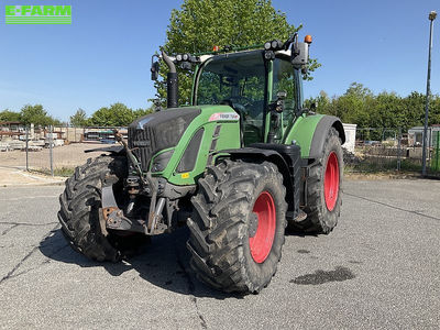 E-FARM: Fendt 724 Vario - Tractor - id KQSLGFC - €88,000 - Year of construction: 2016 - Engine hours: 6,906,Engine power (HP): 240,Germany