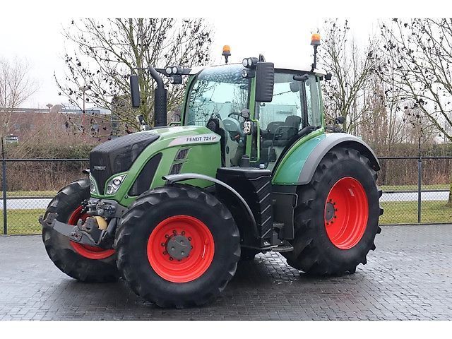 Fendt 724 Vario Profi Tractor €84,950