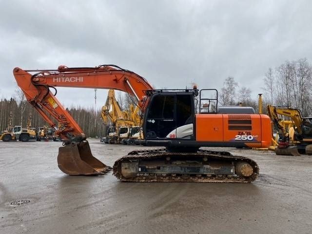 E-FARM: Hitachi zx 250 lc-6 - Crawler excavator - id IV81LFI