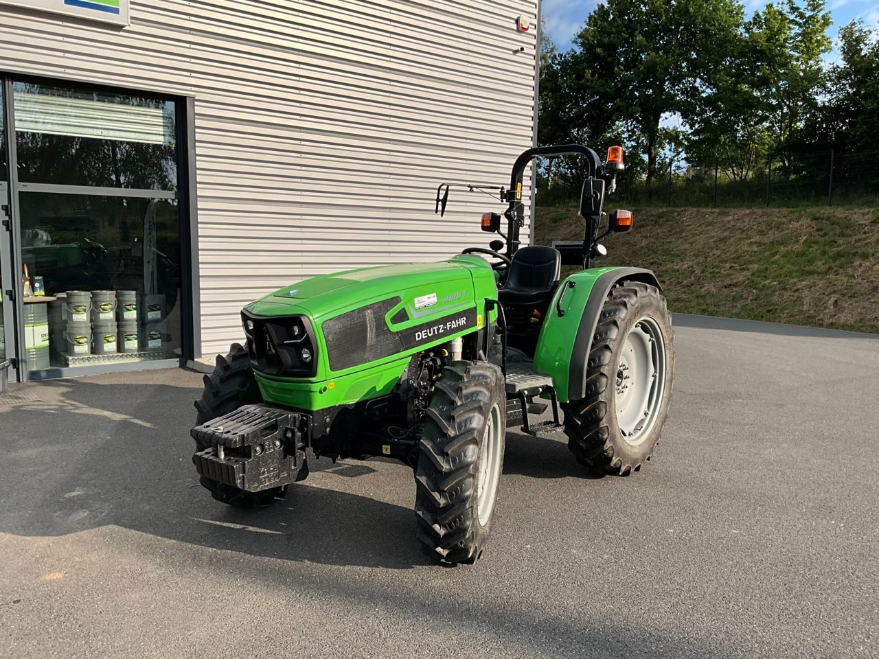 E-FARM: Deutz-Fahr 4080E - Tractor - id SVGTWQV - Año: 2023 - Horas: 235,Potencia del motor: 70,Francia
