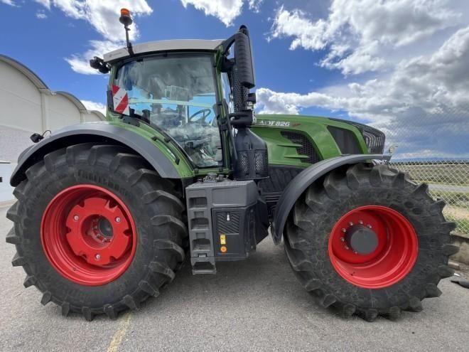 Fendt 826 Vario Profi Plus Traktor 187 659 €