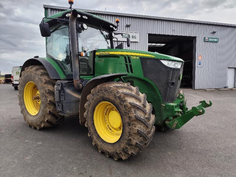 John Deere 7210 R Tractor €68,000