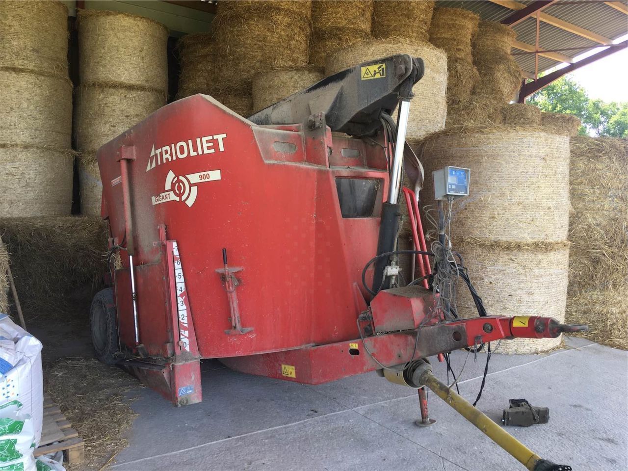 E-FARM: TRIOLIET gigant 900 - Futtermischwagen - id Y5KKMRY - 5.000 € - Baujahr: 2006 - Frankreich