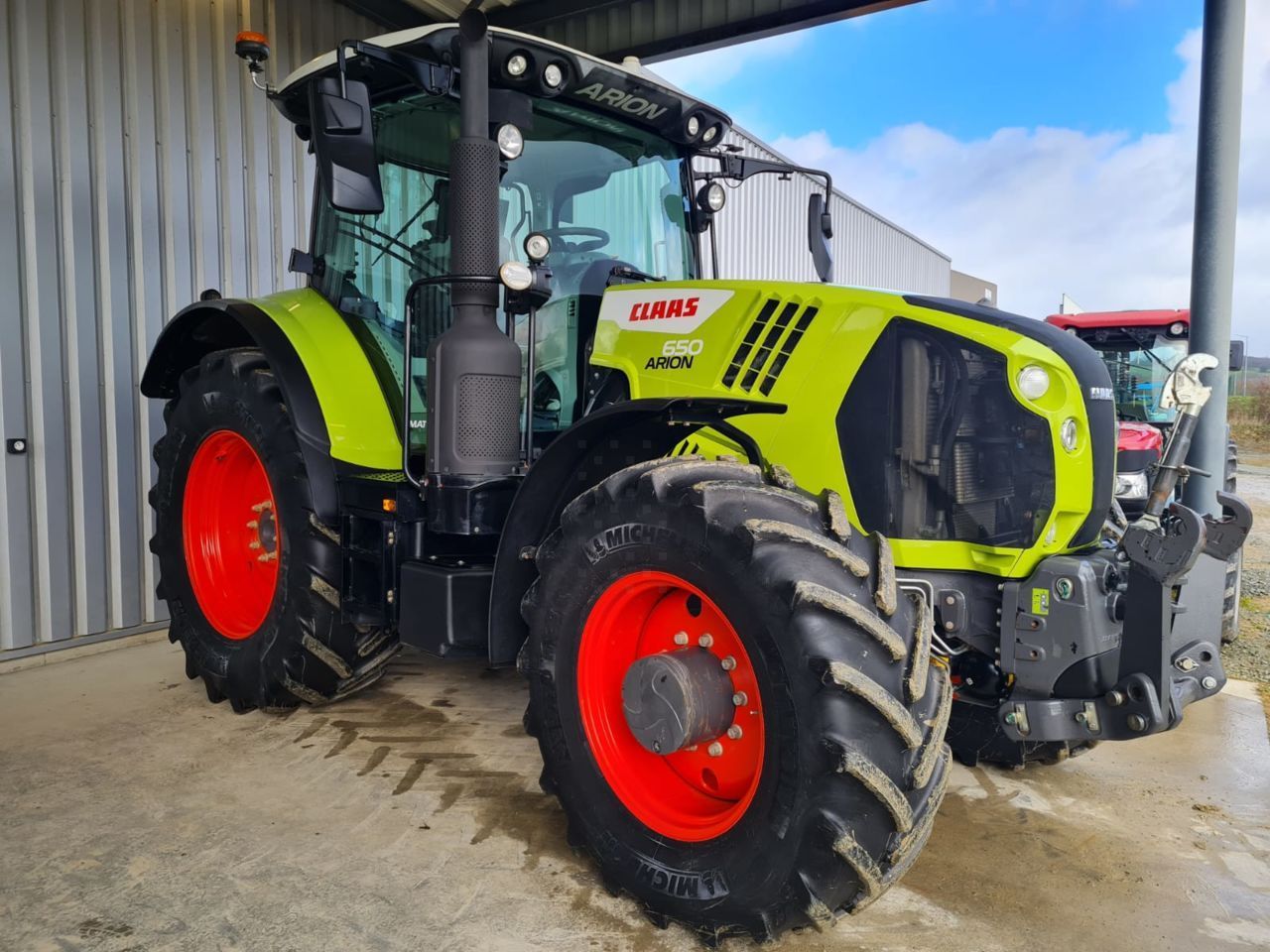 Claas Arion 650 CMATIC Tractor €102,500