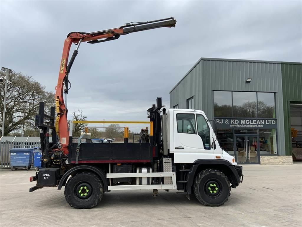 E-FARM: Mercedes-Benz u300 unimog (st16561) - Tractor - id WD3GEKC - €35,989 - Year of construction: 2002 - United Kingdom