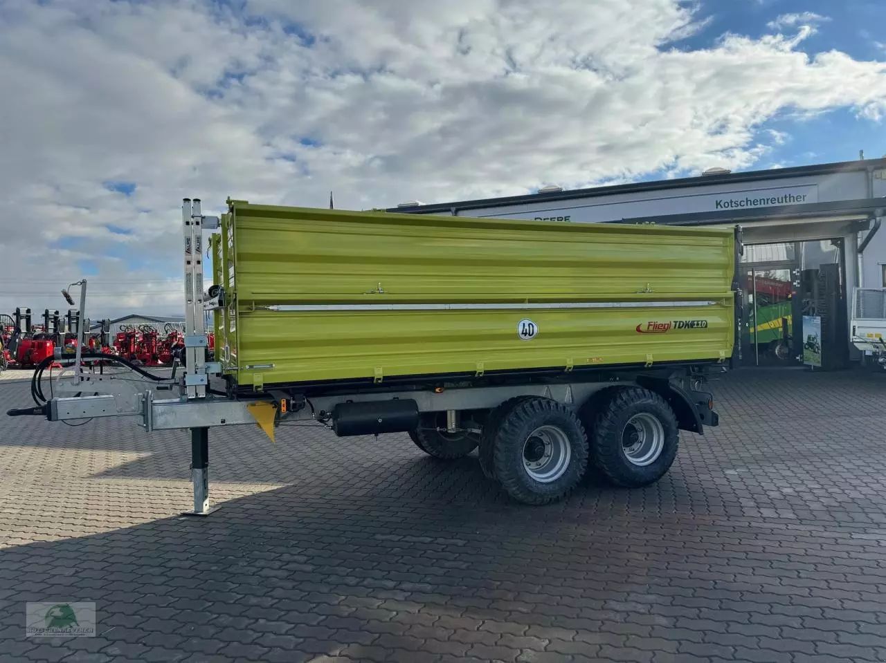 E-FARM: Fliegl tdk 110-88 - Kipper - id B9FJ6ST - 18.200 € - Baujahr: 2023 - Deutschland
