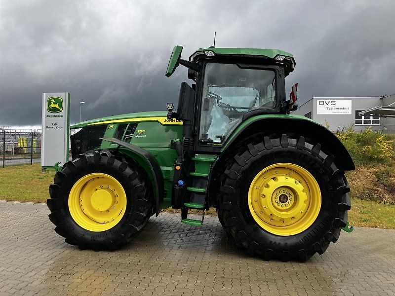 John Deere 7R 350 Tractor €230,000