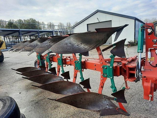 Kverneland LB 100/300 Plough €27,500