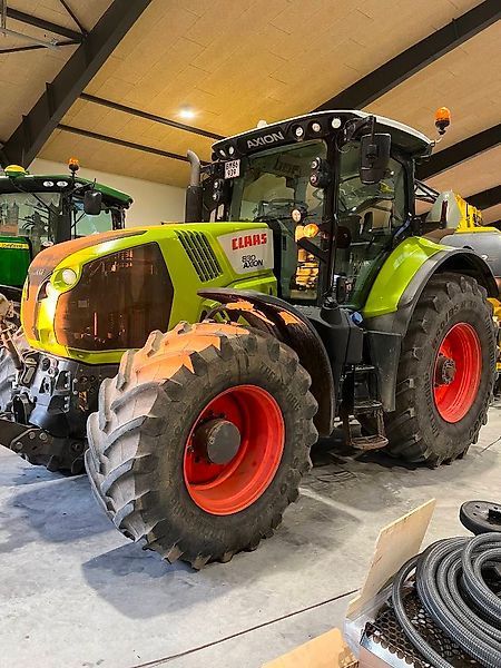 Claas Axion 830 Cmatic Tractor €83,648