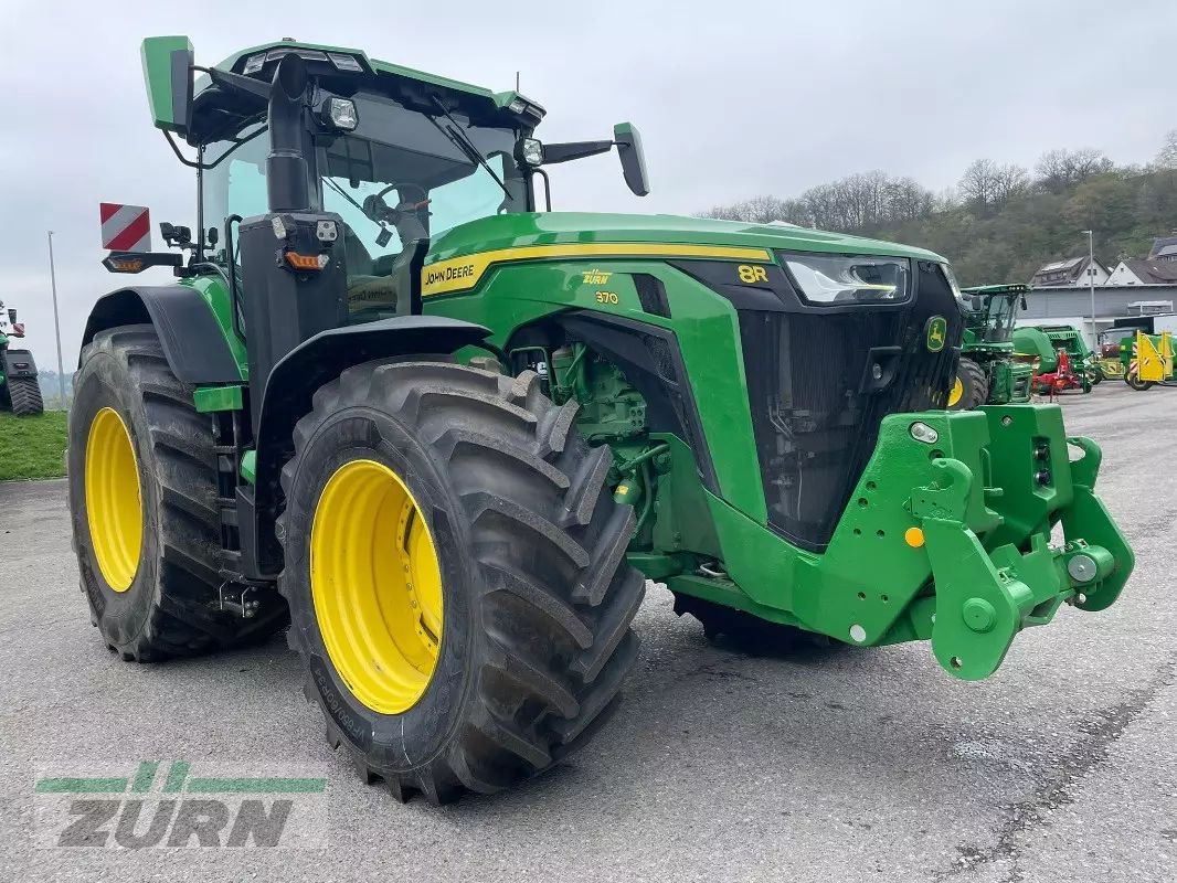 John Deere 8R 370 Tractor 299.000 €